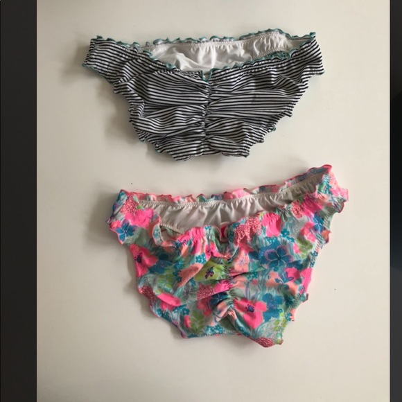 Bundle Victoria’s Secret scrunch bottom - Picture 2 of 3